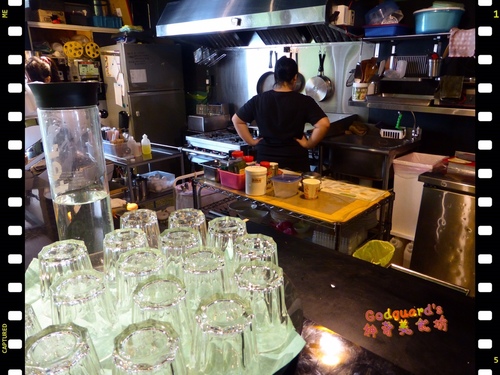 (私心推薦)[板橋] 早午餐高CP、隱藏在板橋的文藝中心——小廚房kitchenette CAFE