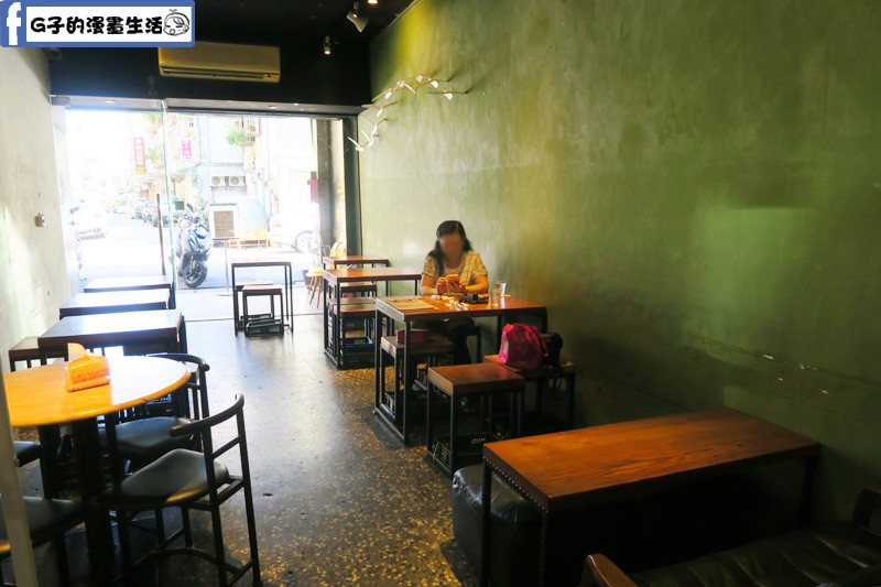 小廚房 kitchenette CAFE 座位數不多