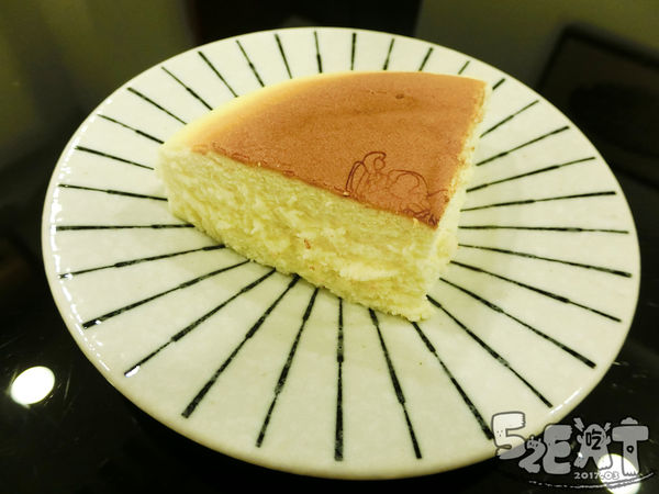 食記Uncle Tetsu蛋糕12.jpg