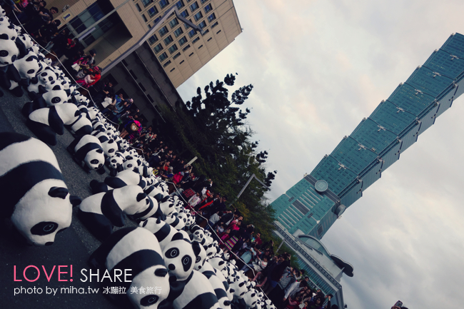 台北 ▌超萌紙貓熊特展「熊貓世界之旅」在台北市民廣場 捷運市府站2號出口