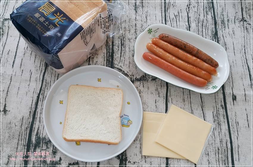 龍達德式香腸六小福&煙燻雞肉 32.jpg