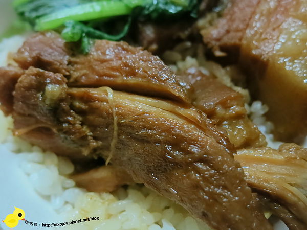 新莊-中港一街-便宜又大碗的控肉飯