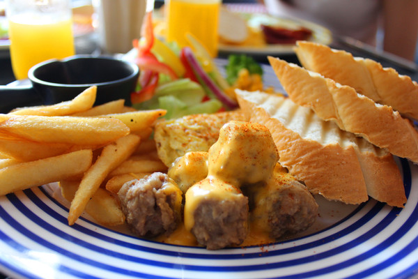 Lazy Bones懶骨頭美式早午餐：[台南]好飽好飽的美式早午餐 Lazy Bones 懶骨頭