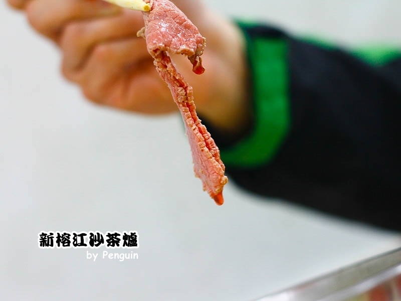 【食在Tainan】60多年老店。新榕江沙茶爐。多人圍爐大滿足