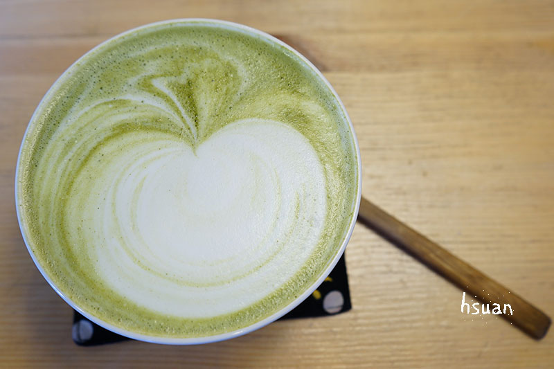 花蓮市區。Pomme波米咖啡館二館