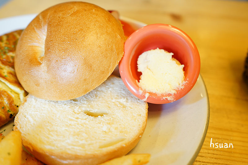 花蓮市區。Pomme波米咖啡館二館