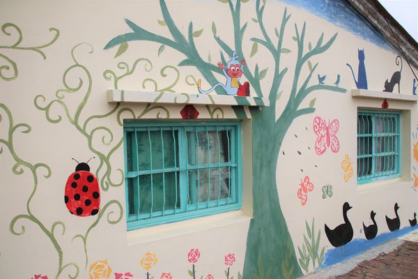 學甲蜀葵花季:【台南景點】學甲蜀葵花季~過港子風華再現/LOVE造景/蜀葵花海/三合院矮房彩繪和創意布置