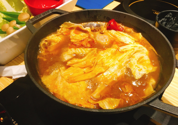 【江子翠】鬼椒一番鍋 板橋總店│好湯頭、料新鮮火鍋