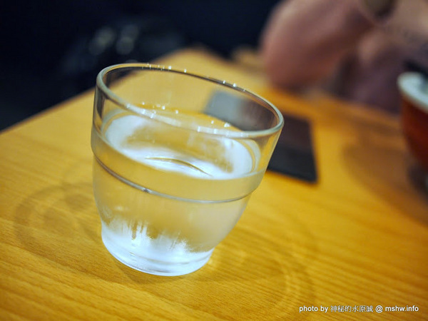 山小屋拉風拉麵：【食記】台中Yamagoya Ramen山小屋-筑豐拉麵@西區 : 還好沒有需要到翻桌~口中暗罵"這山小"的程度…值得一試囉!