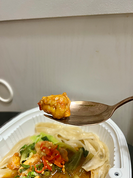 【超商美食￭全家】青花驕 x 青花椒麻雞肉拌麵