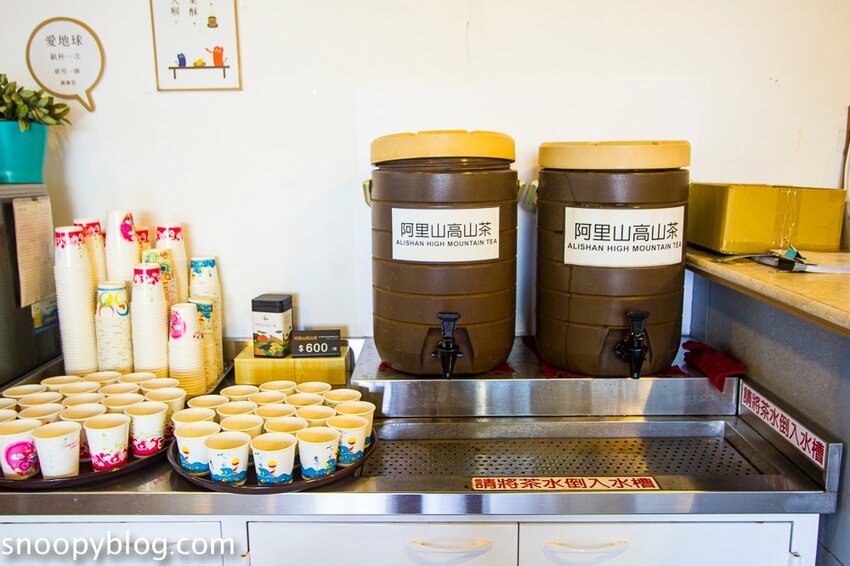 【嘉義民雄景點】旺萊山鳳梨文化園區～超佛心免門票、免費停車、免費試吃鳳梨酥，還有超好拍的鳳梨田