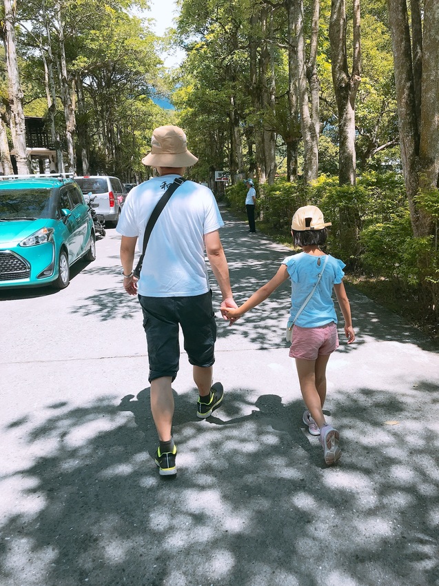 花蓮瑞穗牧場~品嚐純正鮮奶、牧草親餵乳牛