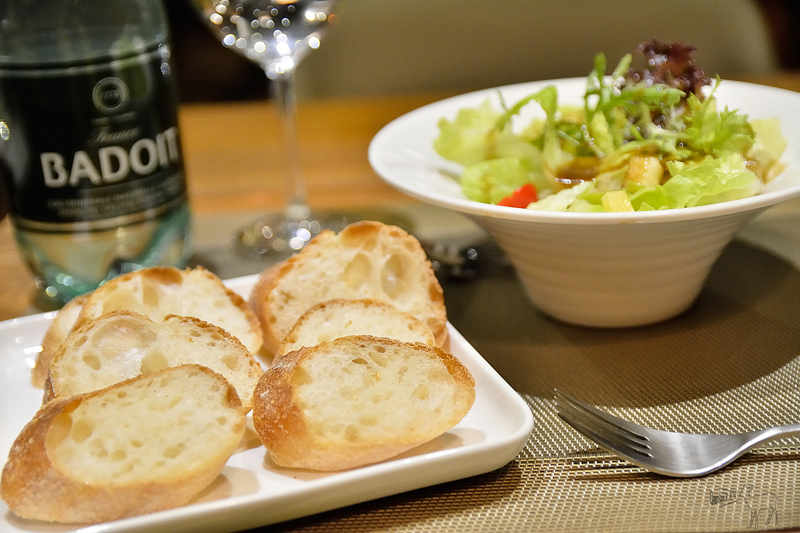 歐風圖書館感:小巴黎人麵包早午餐 餐點 甜點 台北大安捷運科技大樓站 @ Banbi217 美食旅遊 痞客邦 PIXNET DSC_0055.jpg