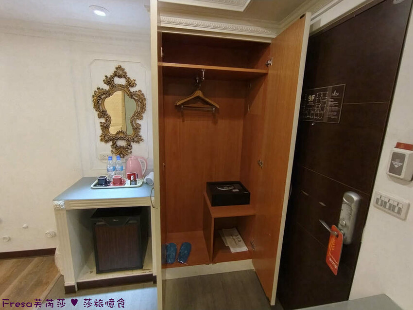 台中市西屯區台中飯店【文華道會館】逢甲夜市商圈吃喝玩樂就住這！歐風典雅寬敞房型.免費足浴池超放鬆│中央公園│星享道