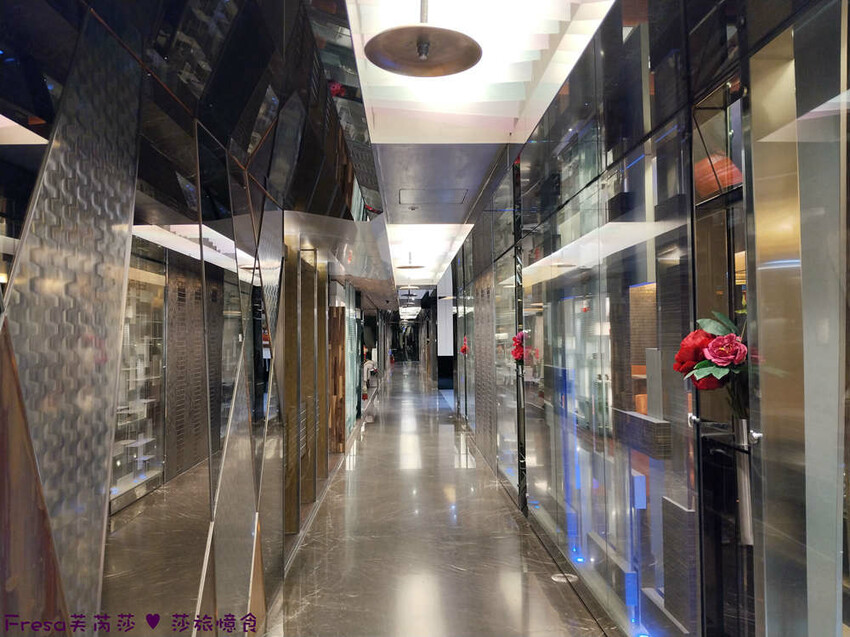 台中市西屯區台中飯店【文華道會館】逢甲夜市商圈吃喝玩樂就住這！歐風典雅寬敞房型.免費足浴池超放鬆│中央公園│星享道