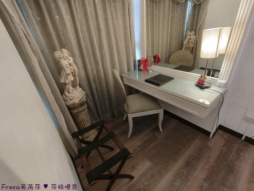 台中市西屯區台中飯店【文華道會館】逢甲夜市商圈吃喝玩樂就住這！歐風典雅寬敞房型.免費足浴池超放鬆│中央公園│星享道