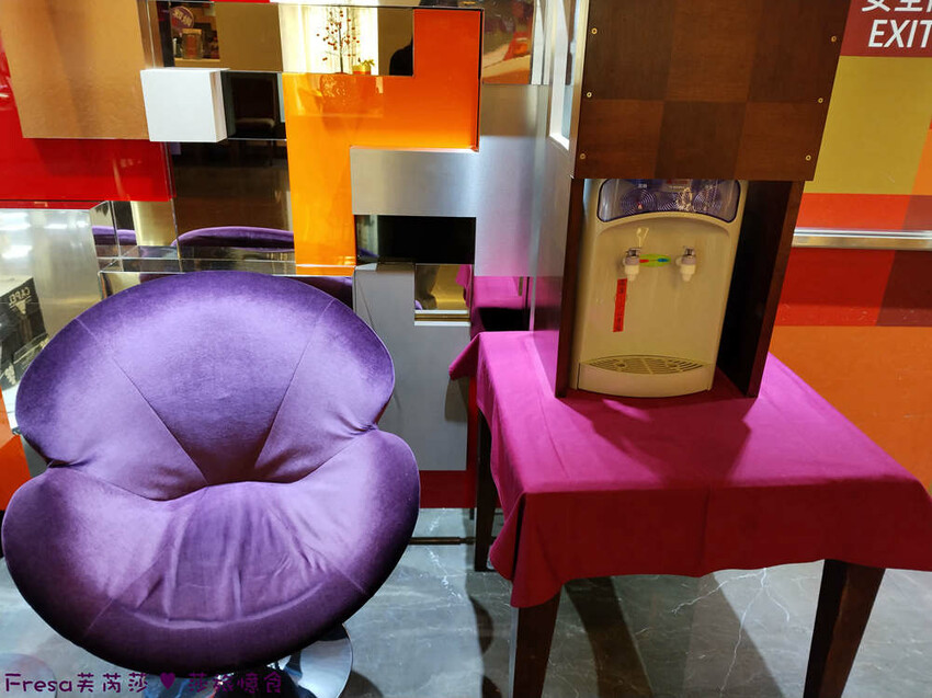 台中市西屯區台中飯店【文華道會館】逢甲夜市商圈吃喝玩樂就住這！歐風典雅寬敞房型.免費足浴池超放鬆│中央公園│星享道