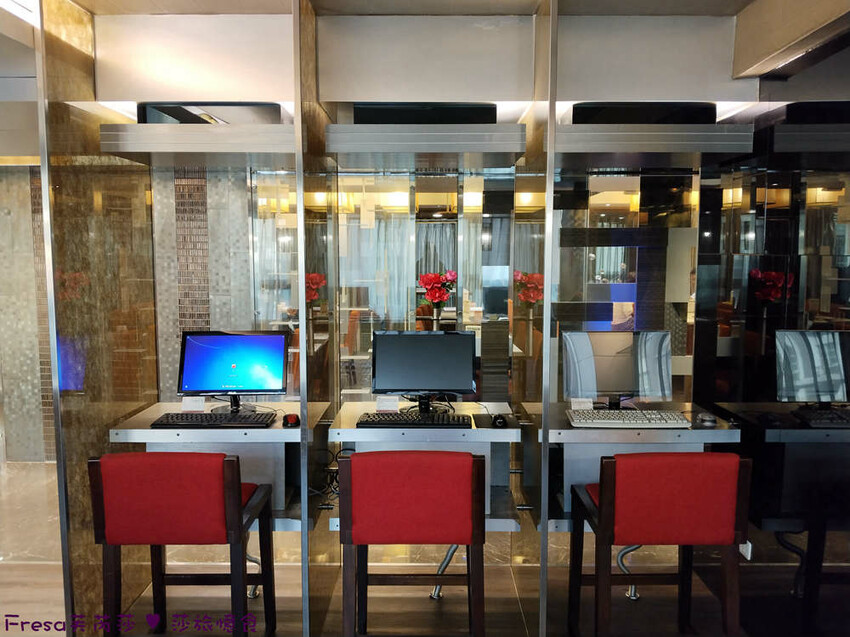 台中市西屯區台中飯店【文華道會館】逢甲夜市商圈吃喝玩樂就住這！歐風典雅寬敞房型.免費足浴池超放鬆│中央公園│星享道