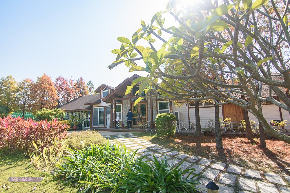 台中北屯景點》蝴蝶橋Cuisine法式餐廳 蝴蝶橋落羽松莊園 巨人彩虹大椅超吸睛 情侶約會LOVE景點 - 滿分的旅遊札記