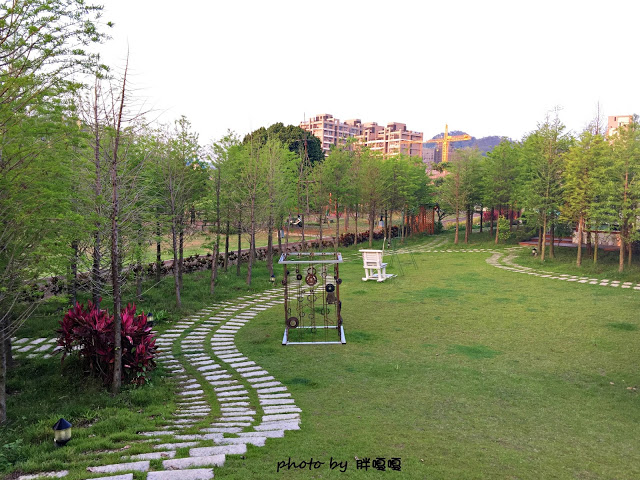 【台中 北屯】蝴蝶橋Cuisine法式餐廳💖💖💖哦~~~燈光美、氣氛佳，約會超合適，平價法式料理，平日最低只要$398，料理美味，吃完還會想再來一客啊！！！