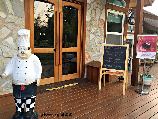 【台中 北屯】蝴蝶橋Cuisine法式餐廳💖💖💖哦~~~燈光美、氣氛佳，約會超合適，平價法式料理，平日最低只要$398，料理美味，吃完還會想再來一客啊！！！