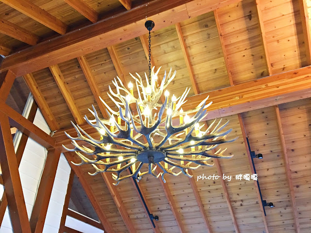 【台中 北屯】蝴蝶橋Cuisine法式餐廳💖💖💖哦~~~燈光美、氣氛佳，約會超合適，平價法式料理，平日最低只要$398，料理美味，吃完還會想再來一客啊！！！