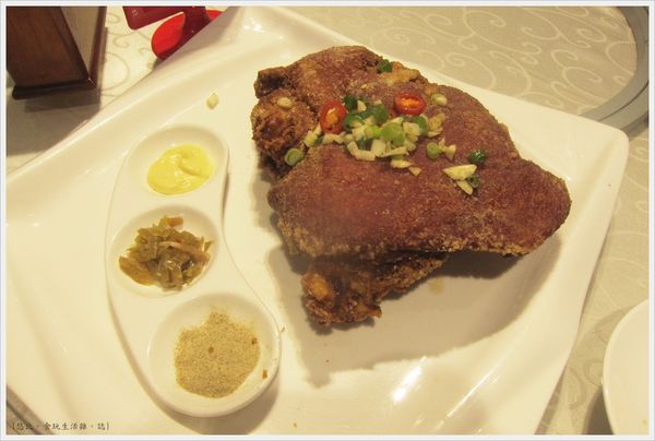膳馨-台式椒鹽大元蹄-1.JPG