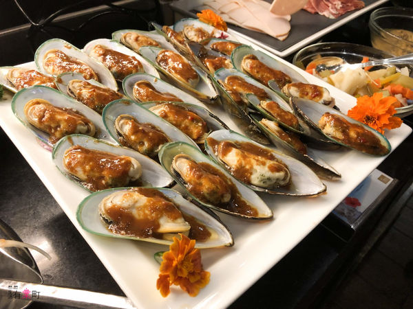 【台北大安美食】香格里拉台北遠東國際飯店：遠東Café春季限定「心鮮沖繩」海鮮節，新鮮直送頂級海鮮，台北buffet吃到飽餐廳推薦，近六張犁捷運站