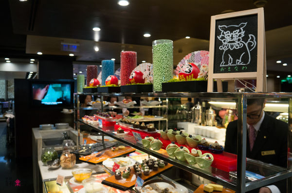 【台北大安美食】香格里拉台北遠東國際飯店：遠東Café春季限定「心鮮沖繩」海鮮節，新鮮直送頂級海鮮，台北buffet吃到飽餐廳推薦，近六張犁捷運站