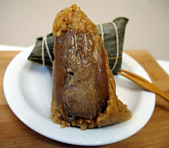 [網購] 婆婆手作坊，湖洲鮮肉粽(潮州粽) 湖州豆沙粽