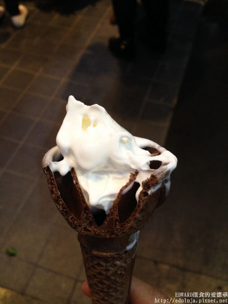 Honeycreme：[食記]台北東區 星冰報到 技術犯規的韓國蜂巢冰淇淋 Honey Creme