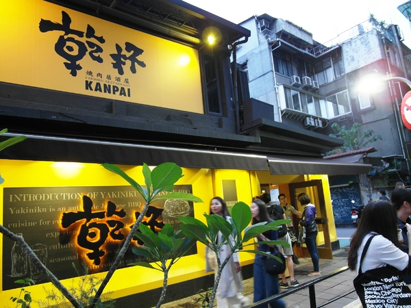 Honeycreme:【台北】 Honeycreme──你吃過蜂巢嗎?抓住夏天的尾巴,吃吃韓風冰淇淋吧! Honeycreme:【台北】 Honeycreme──你吃過蜂巢嗎?抓住夏天的尾巴,吃吃韓風冰淇淋吧!