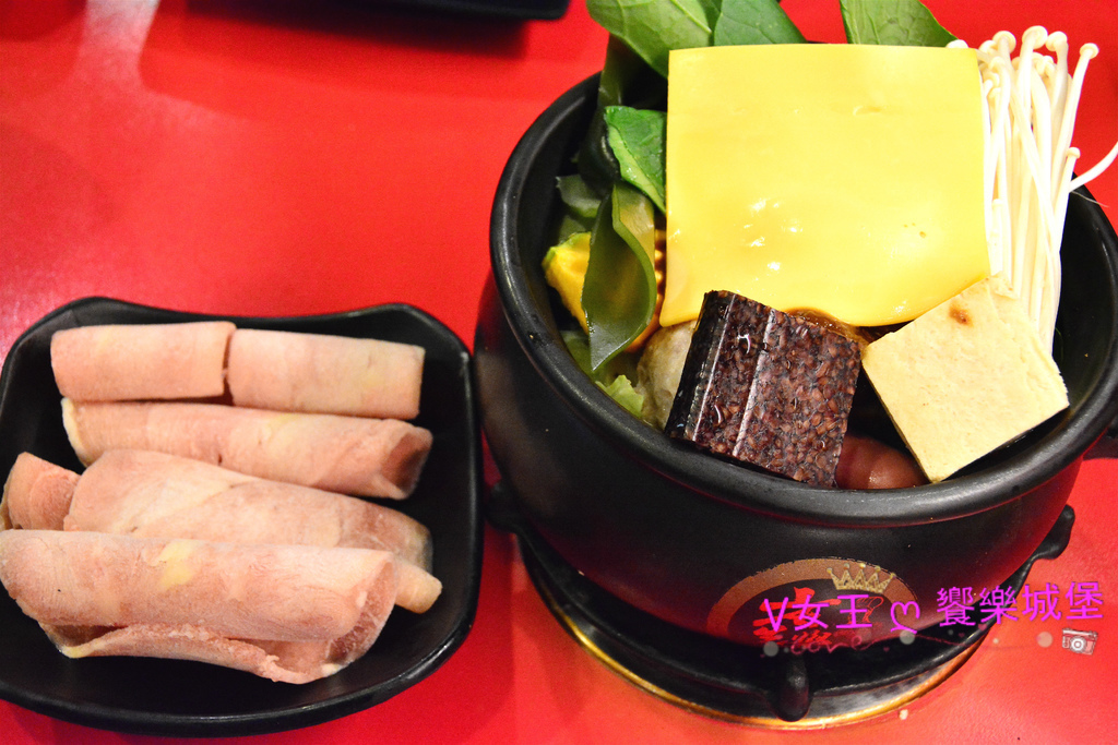 PIG_5433_meitu_33.jpg PIG_5433_meitu_33.jpg