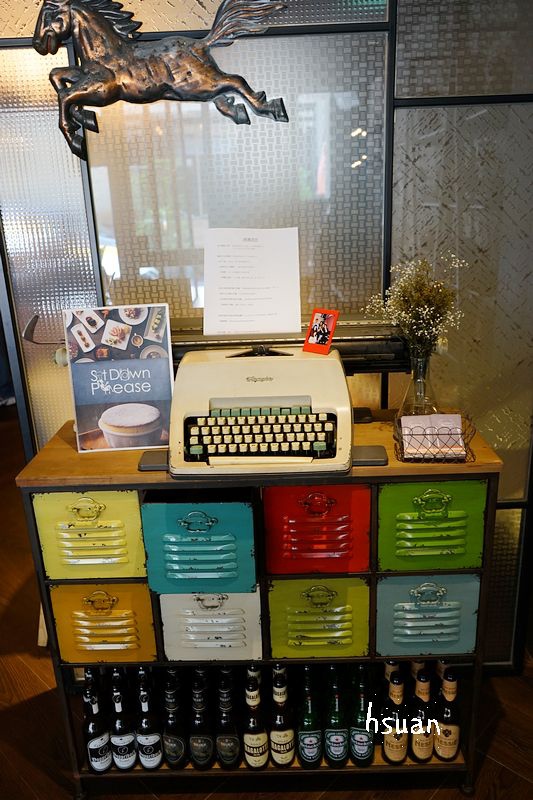 台北大安。Sit Down Please 座味餐酒