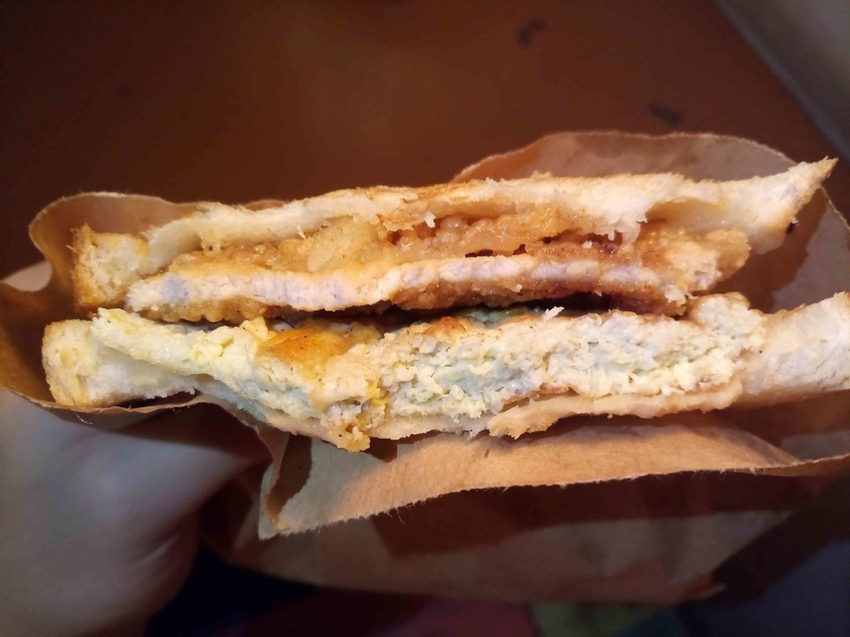 【新竹北區】滿美吐司部☞宵夜場限定!不管你今天過得怎麼樣，用好吃的肉排蛋吐司結束這一天吧~