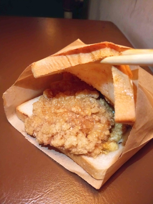 【新竹北區】滿美吐司部☞宵夜場限定!不管你今天過得怎麼樣，用好吃的肉排蛋吐司結束這一天吧~