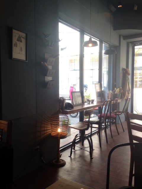 [新竹] Vicuddy Cafe~氣份佳口味好~~十足外國風~~!