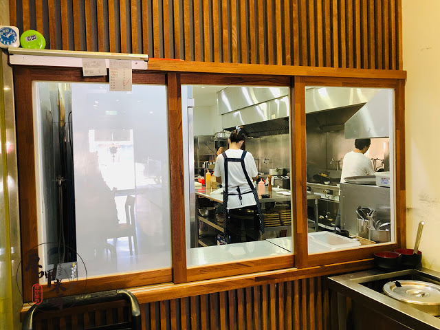 【厚呷米呀│桃園大溪】 豆佐和風料理餐廳 (DOZO LIFE) 豆製品料理才是主角的豆佐/家庭聚餐小桌用餐都很適合/六件式定食變化多口味滿足/料理細緻菜品時有創新/麻婆豆花滑嫩入口上菜時很有趣