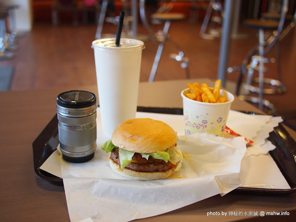 Burger Talks 淘客漢堡：【食記】新北Burger Talks 淘客漢堡@三重MRT先嗇宮 : 傳聞中的台版IN-N-OUT？ 味道與價格算是還可以接受