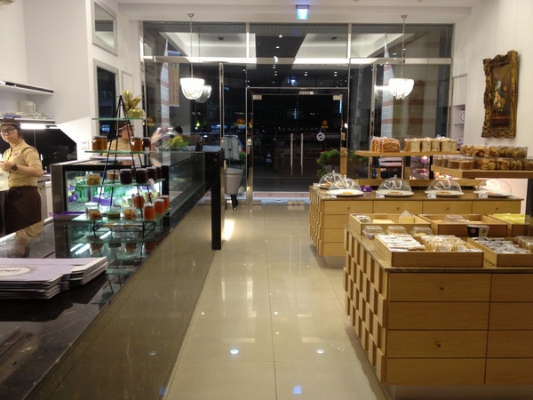 可拉拉烘焙坊：可拉拉烘焙坊