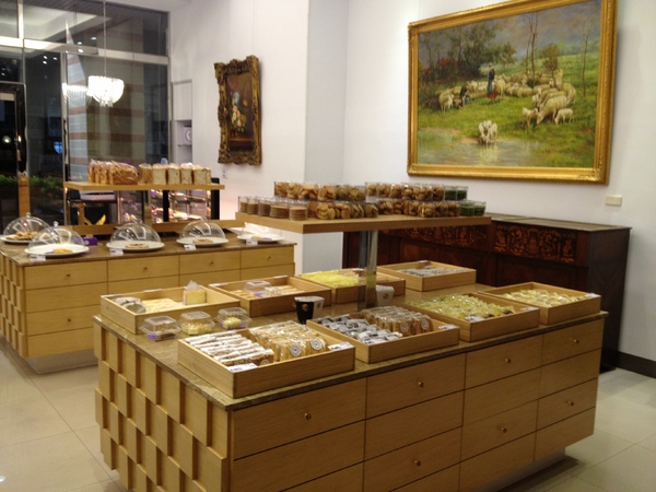 可拉拉烘焙坊：可拉拉烘焙坊