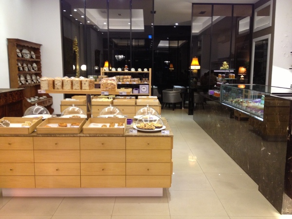 可拉拉烘焙坊：可拉拉烘焙坊