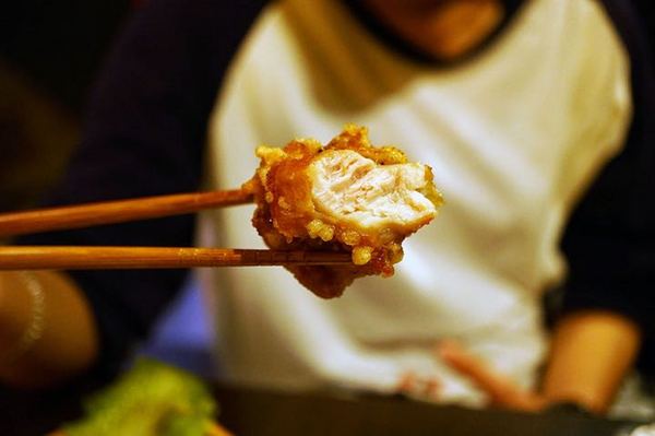 宇樂居食屋:【台南日式料理】【中西區】宇樂居食屋|夜晚、小酌、日式料理。隱身巷弄中的美食。 宇樂居食屋:【台南日式料理】【中西區】宇樂居食屋|夜晚、小酌、日式料理。隱身巷弄中的美食。