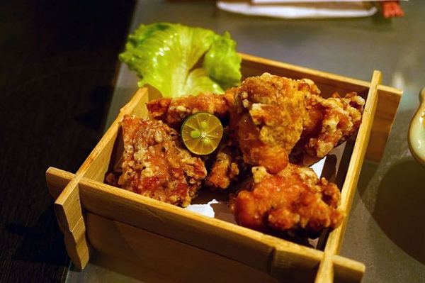 宇樂居食屋:【台南日式料理】【中西區】宇樂居食屋|夜晚、小酌、日式料理。隱身巷弄中的美食。 宇樂居食屋:【台南日式料理】【中西區】宇樂居食屋|夜晚、小酌、日式料理。隱身巷弄中的美食。