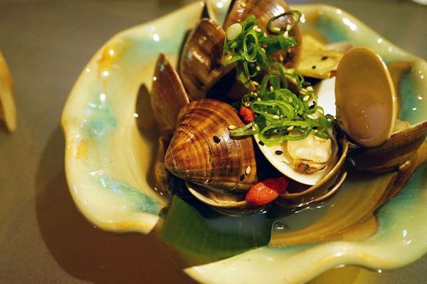 宇樂居食屋:【台南日式料理】【中西區】宇樂居食屋|夜晚、小酌、日式料理。隱身巷弄中的美食。 宇樂居食屋:【台南日式料理】【中西區】宇樂居食屋|夜晚、小酌、日式料理。隱身巷弄中的美食。