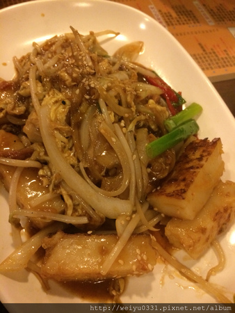 東區延吉街美食推薦、市民大道巷弄港式料理-《香港波記茶餐廳》