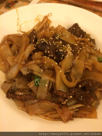 東區延吉街美食推薦、市民大道巷弄港式料理-《香港波記茶餐廳》