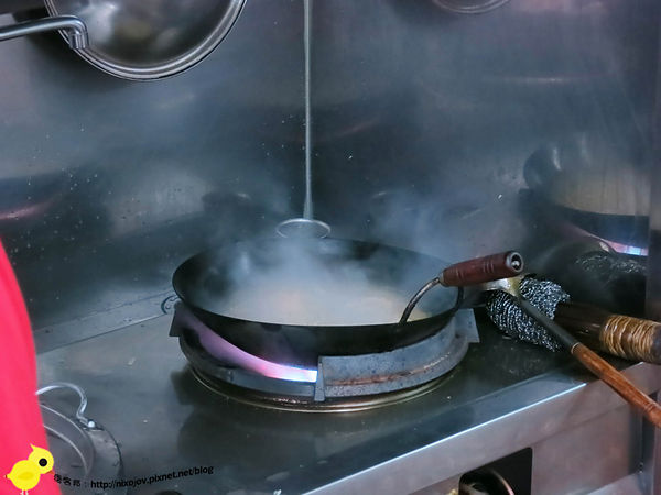 台北-三重-雞籠咖哩炒麵-料多味美的美食小吃-咖哩炒飯-咖哩米粉-赤肉湯-豬肝湯