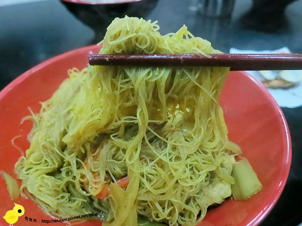 台北-三重-雞籠咖哩炒麵-料多味美的美食小吃-咖哩炒飯-咖哩米粉-赤肉湯-豬肝湯