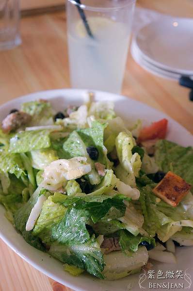 宜蘭道地披薩首選！TAVOLA pizzeria手工道地披薩，寵物友善推薦。